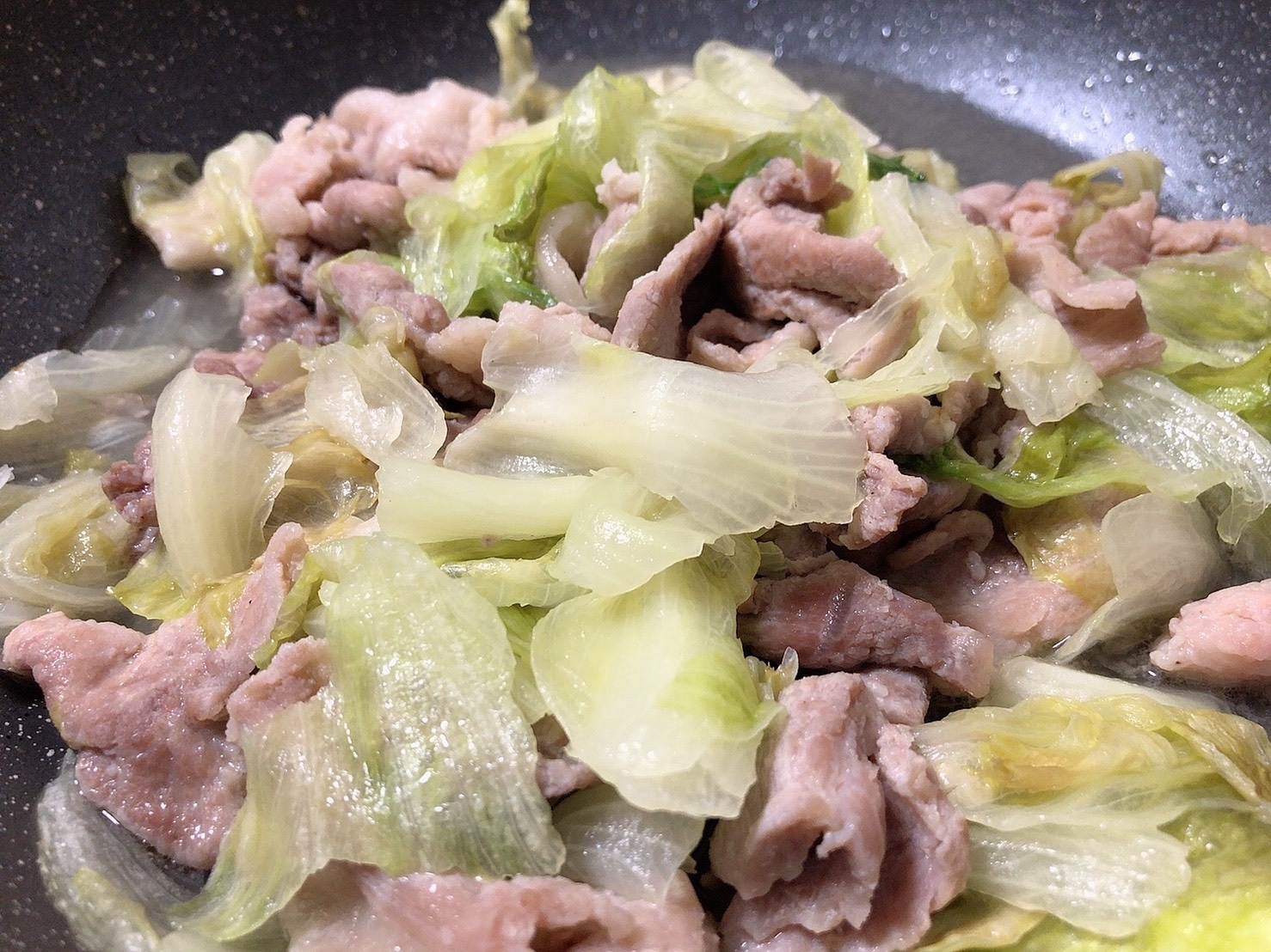 簡単！豚肉とレタスのスタミナ炒め