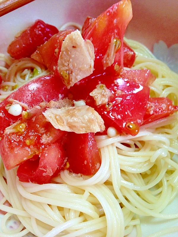 トマトとツナの冷そうめん