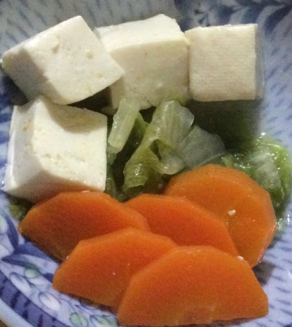 余った野菜と豆腐♪お味噌汁✧˖°