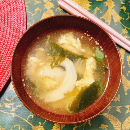 キャベツと卵の味噌汁