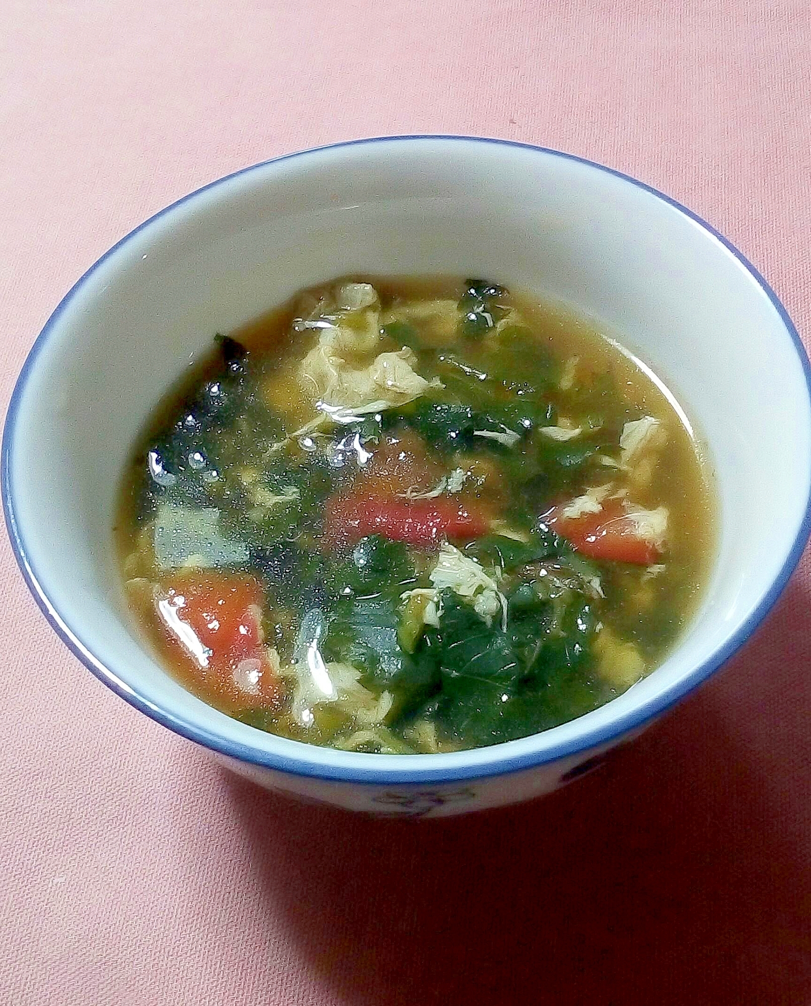 モロヘイヤとトマトと卵のスープ