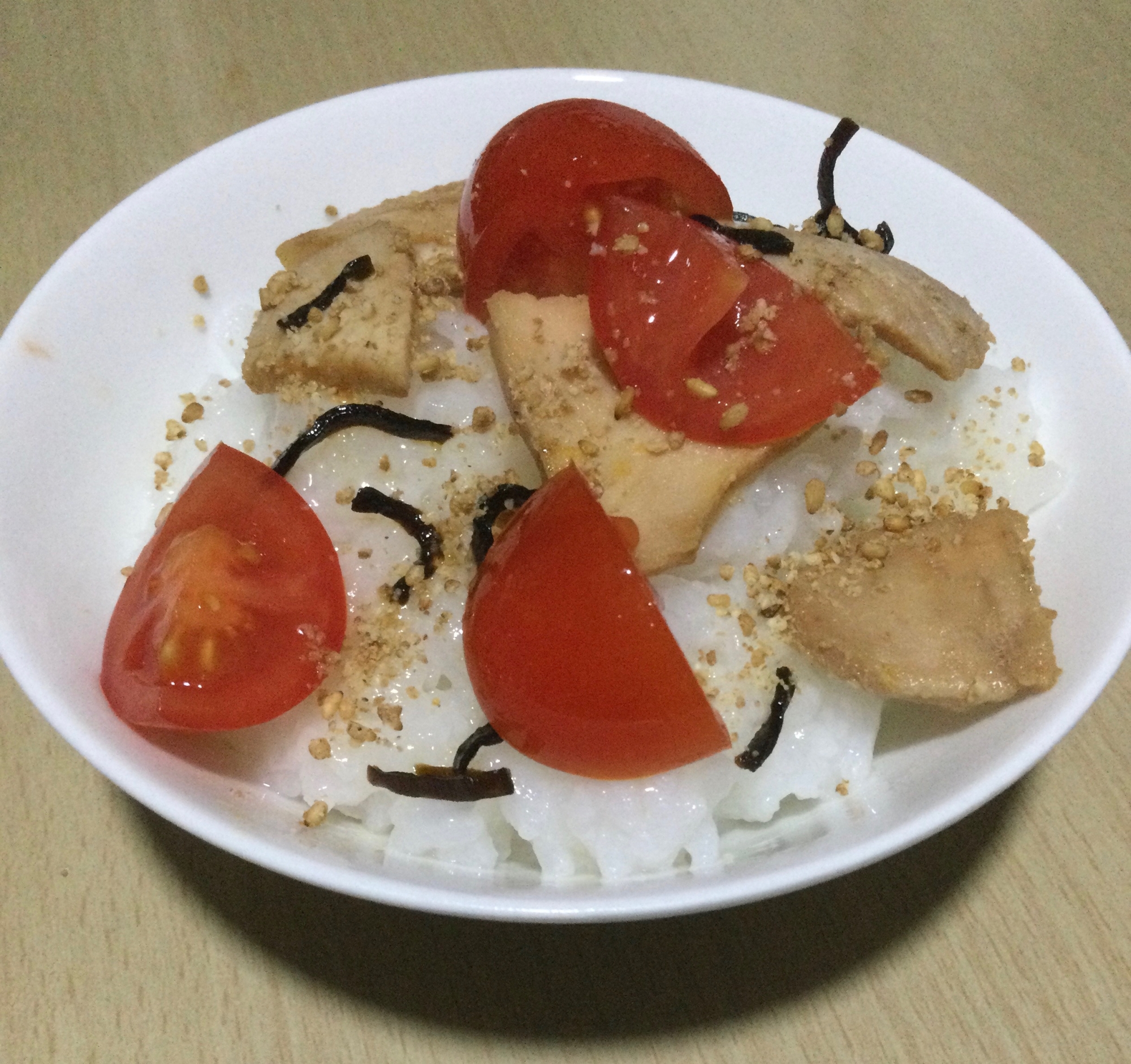 食べきり♪マグロトマト丼♫