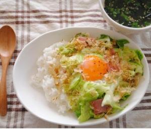 春キャベツの巣ごもり丼