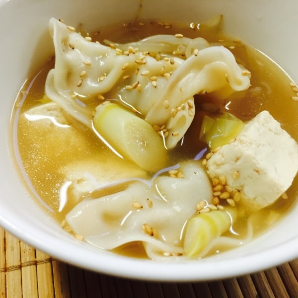 市販品アレンジ 豆腐とタケノコ入りワンタン風スープ レシピ 作り方 By たかまさ 楽天レシピ 市販品アレンジ 豆腐とタケノコ入りワンタン風スープ レシピ 作り方 By たかまさ 楽天レシピ