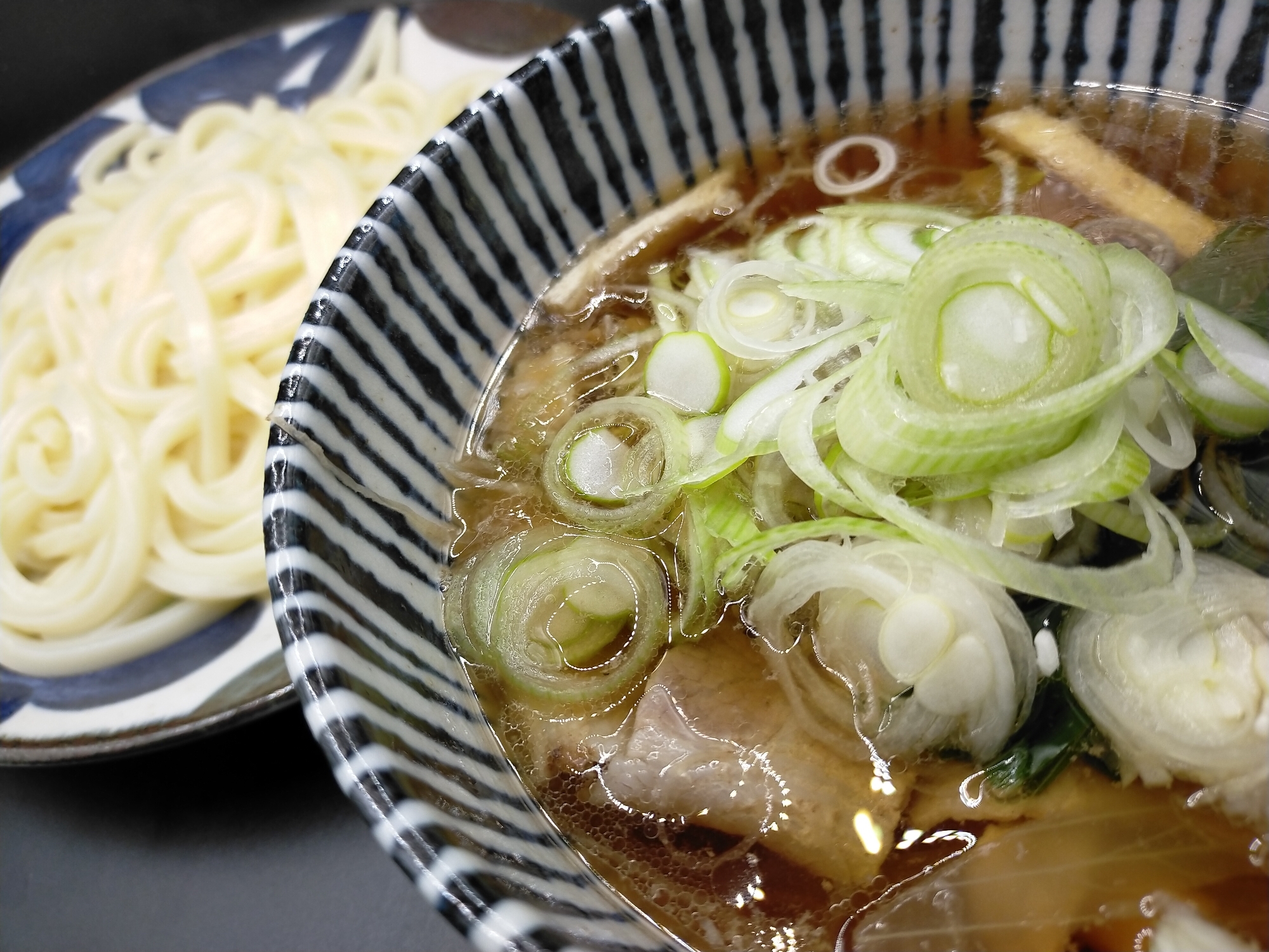 寒い冬に体温まる！あったか肉うどん