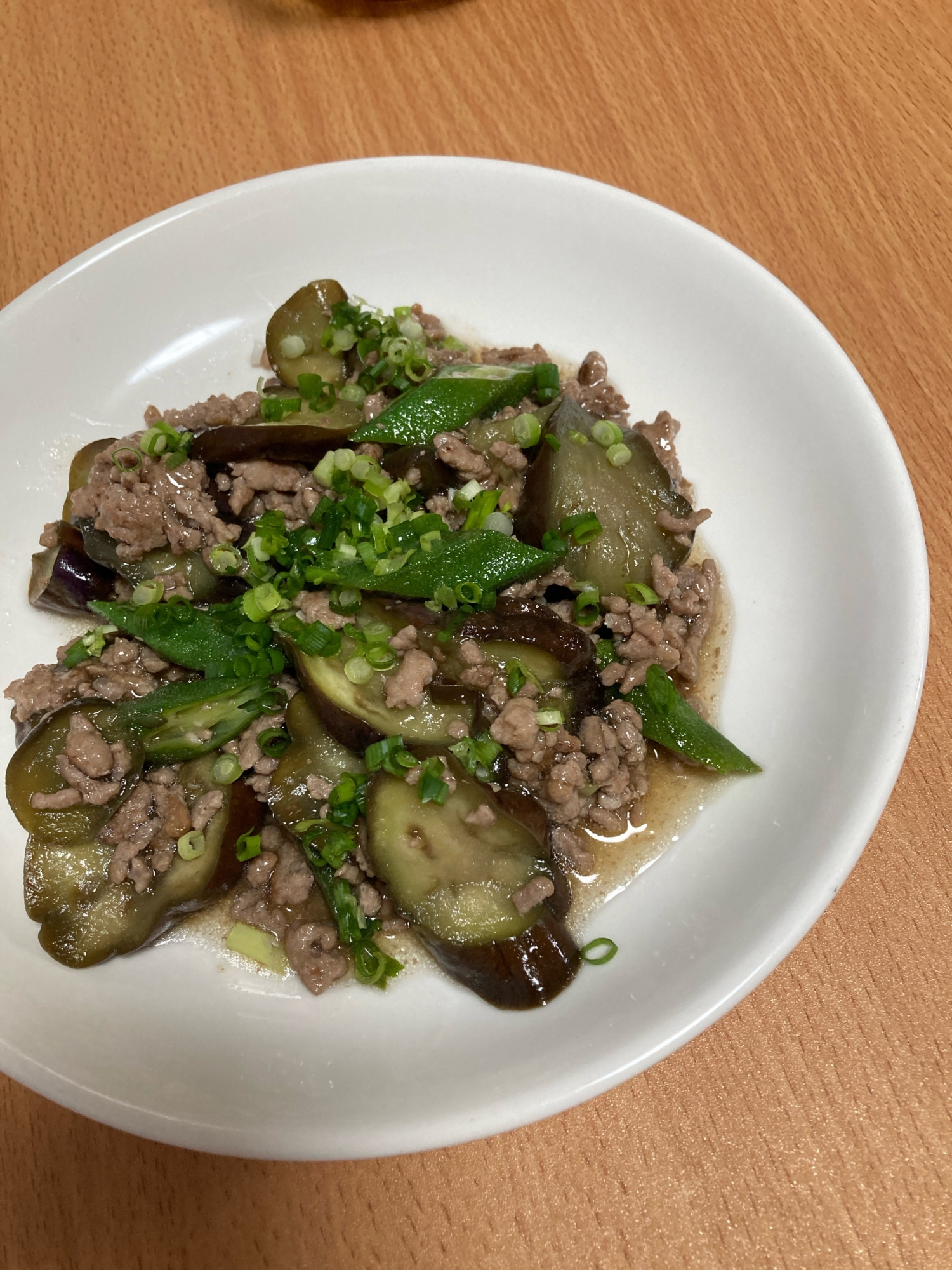 オクラとなすのひき肉炒め
