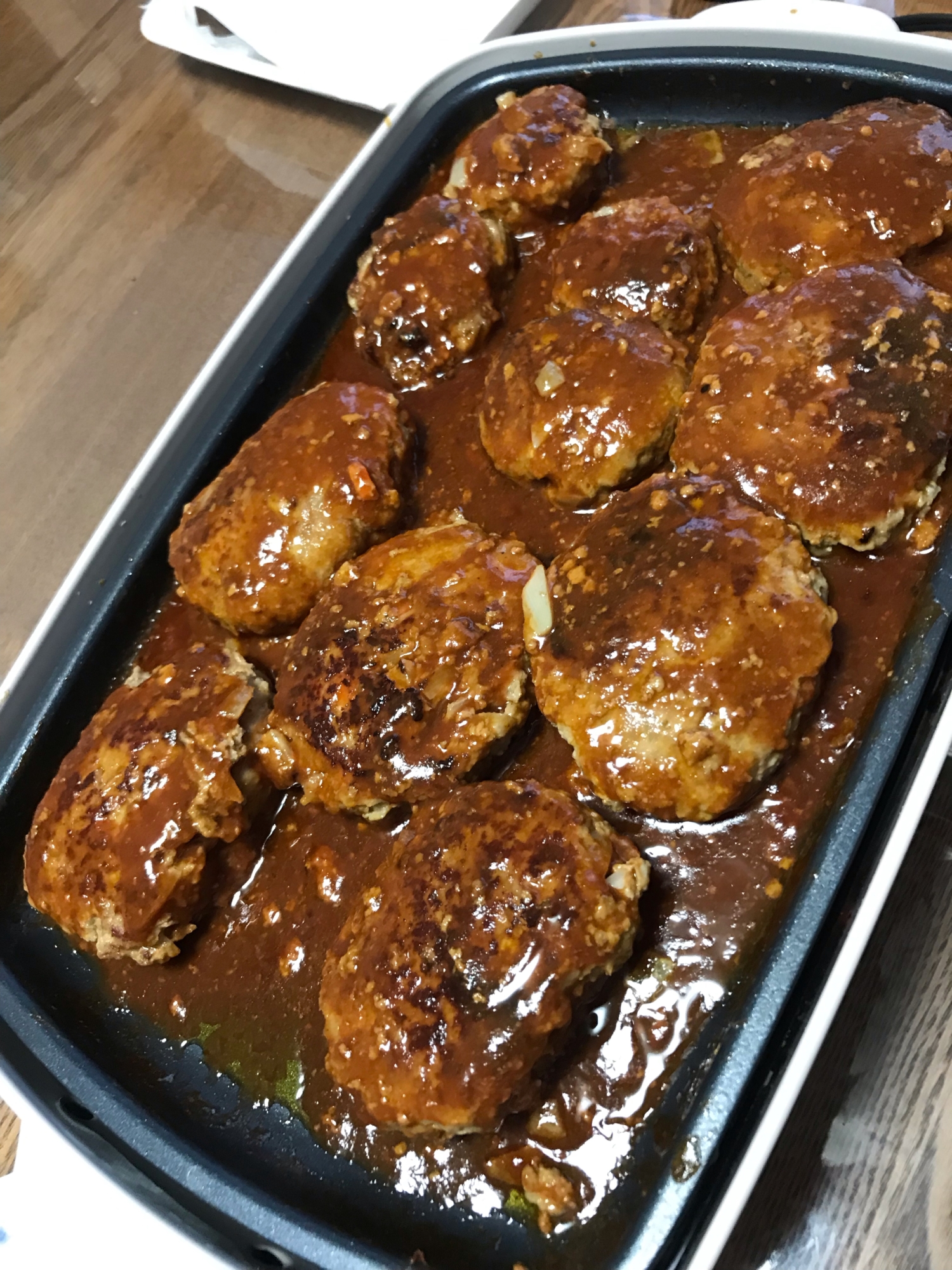 ブルーノで歯ごたえ抜群大量ハンバーグ レシピ 作り方 By Rママ 楽天レシピ