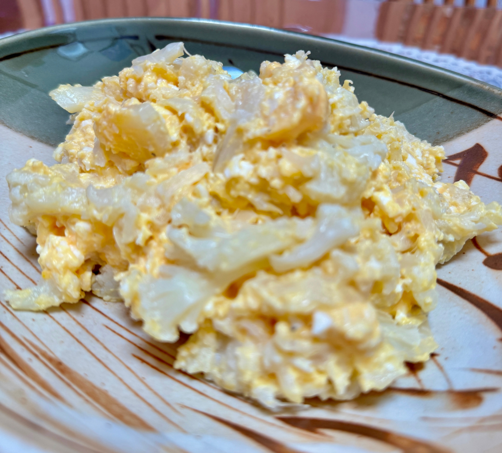 甘みがUP〜❗️蒸しカリフラワーとゆで卵の☆サラダ