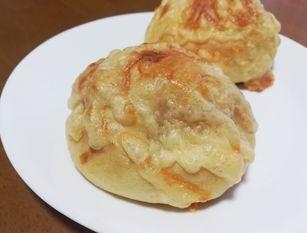 そぼろとチーズのパン