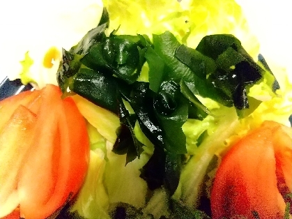 わかめレタストマトサラダ