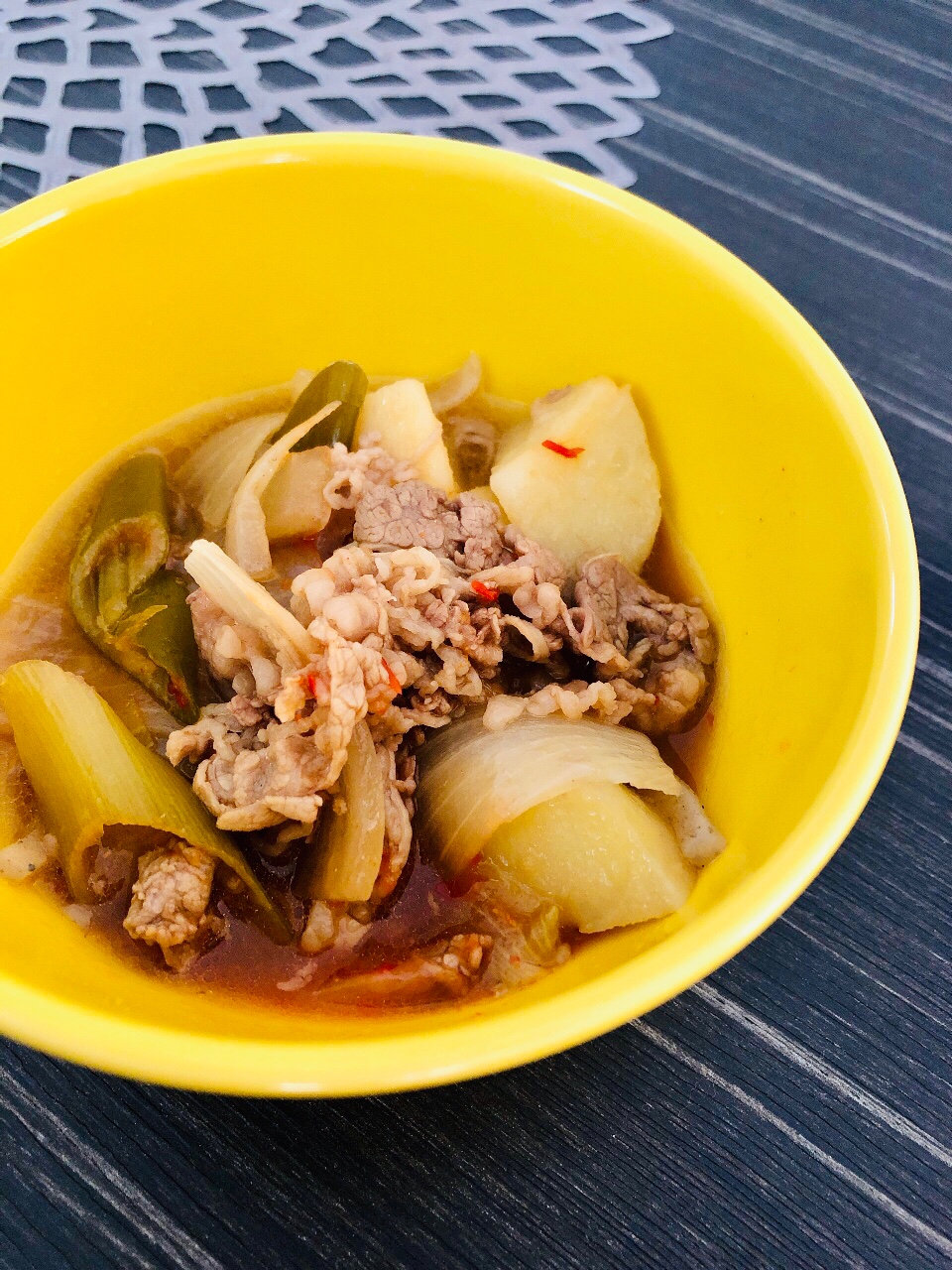 ピリ辛☆豆板醤と甜麺醤で大人の肉じゃが