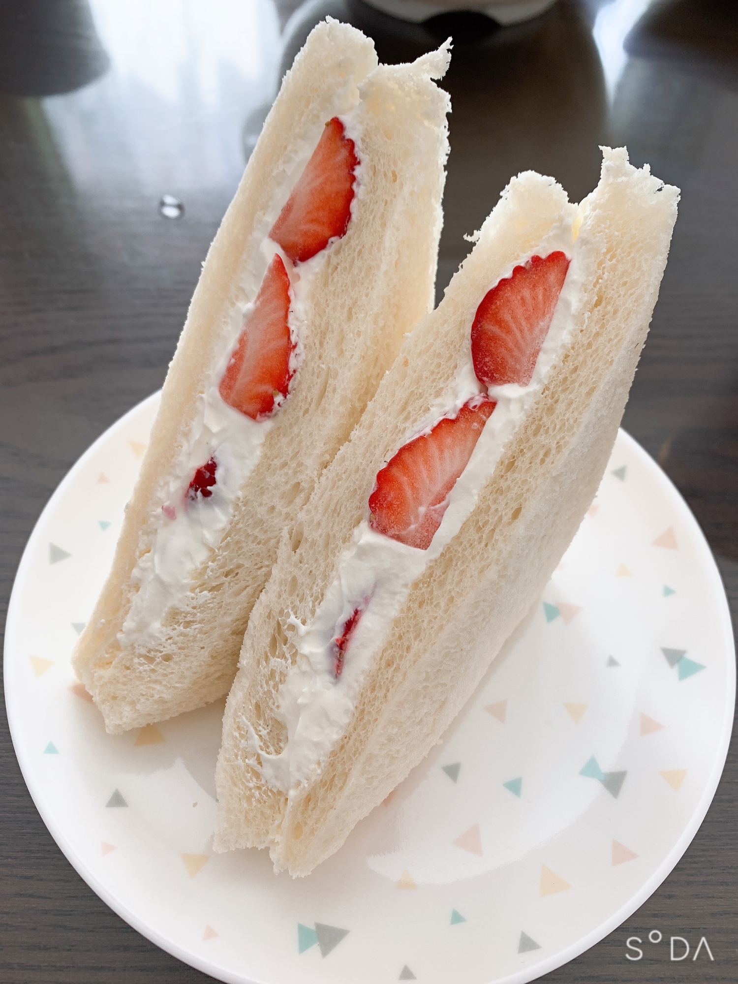 クリームたっぷり いちごサンド レシピ 作り方 By にゃにゅにょん 楽天レシピ