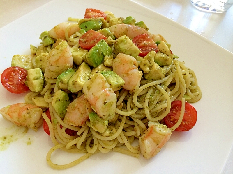 カフェ風 エビとアボカド バジルパスタ レシピ 作り方 By Cocoa Nana 楽天レシピ