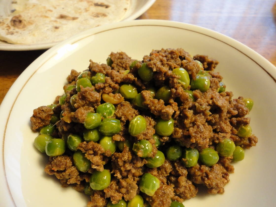 【本場家庭の味】グリーンピースとキーマのカレー