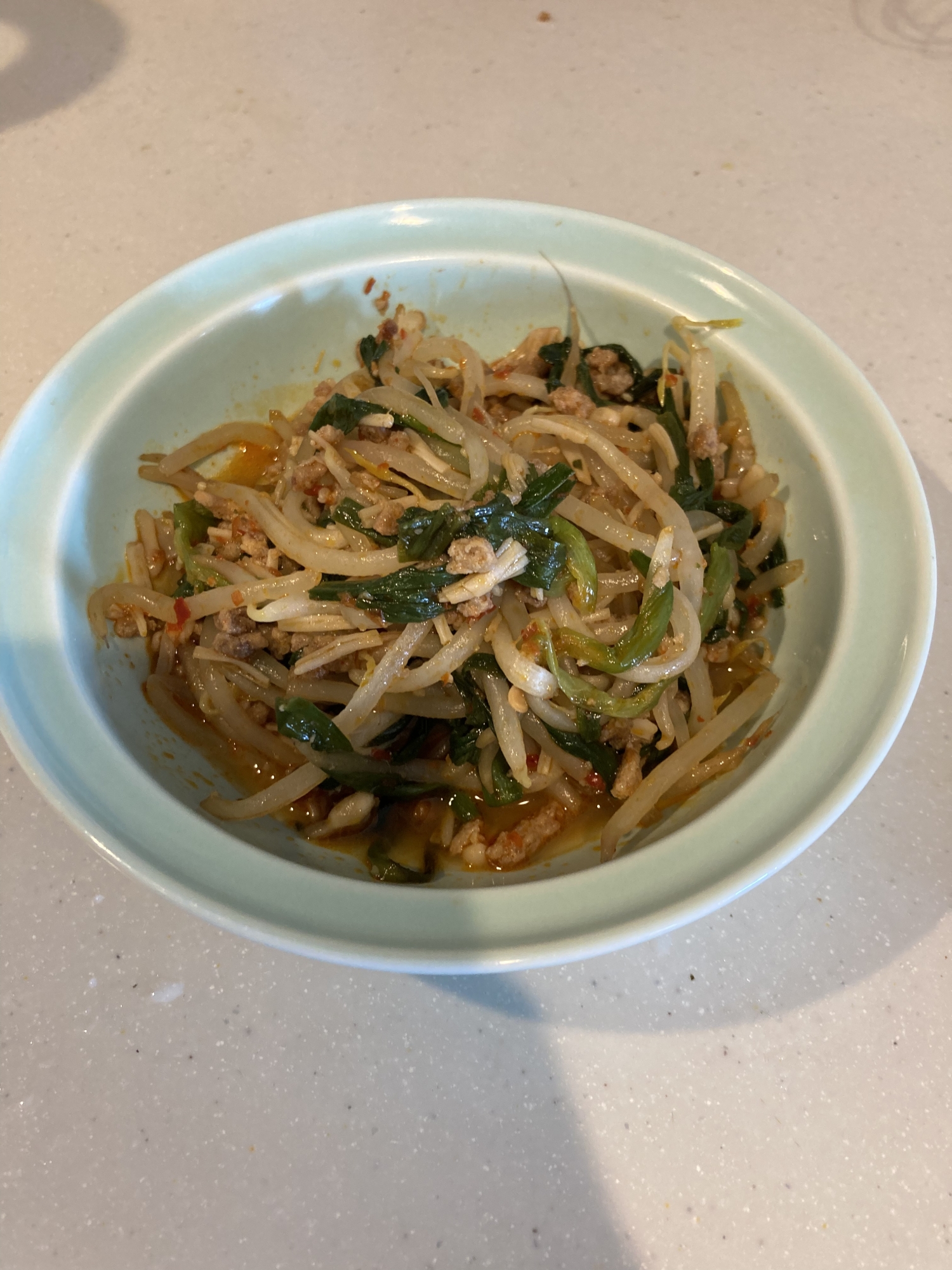 そうめんやご飯のお供に ひき肉ニラもやし レシピ 作り方 By さくさち 楽天レシピ