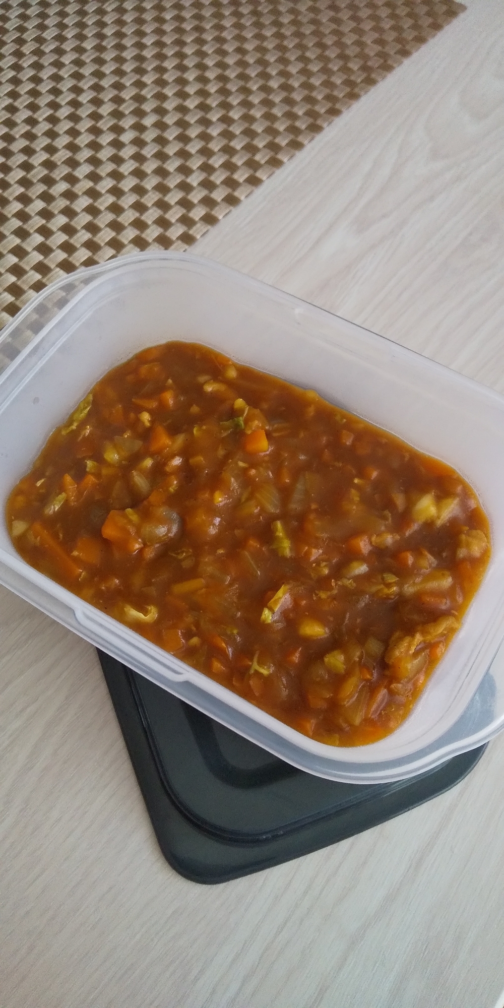 肉も野菜も全部みじん切り！ドライカレー！