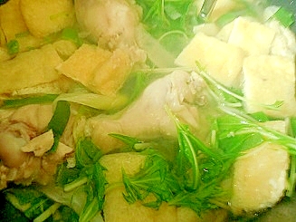 鶏手羽と水菜の塩麹鍋