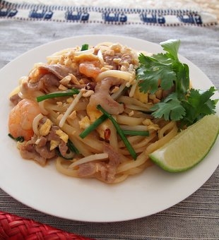 パッタイ風焼きうどん