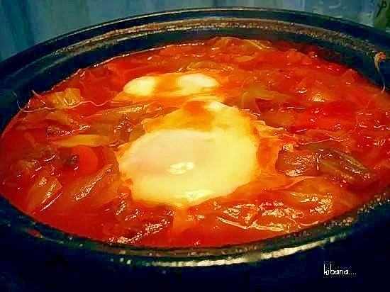 トマト鍋＊おとし卵