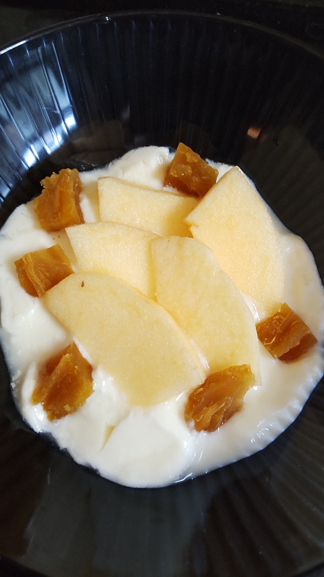 りんごとさつまいものヨーグルト