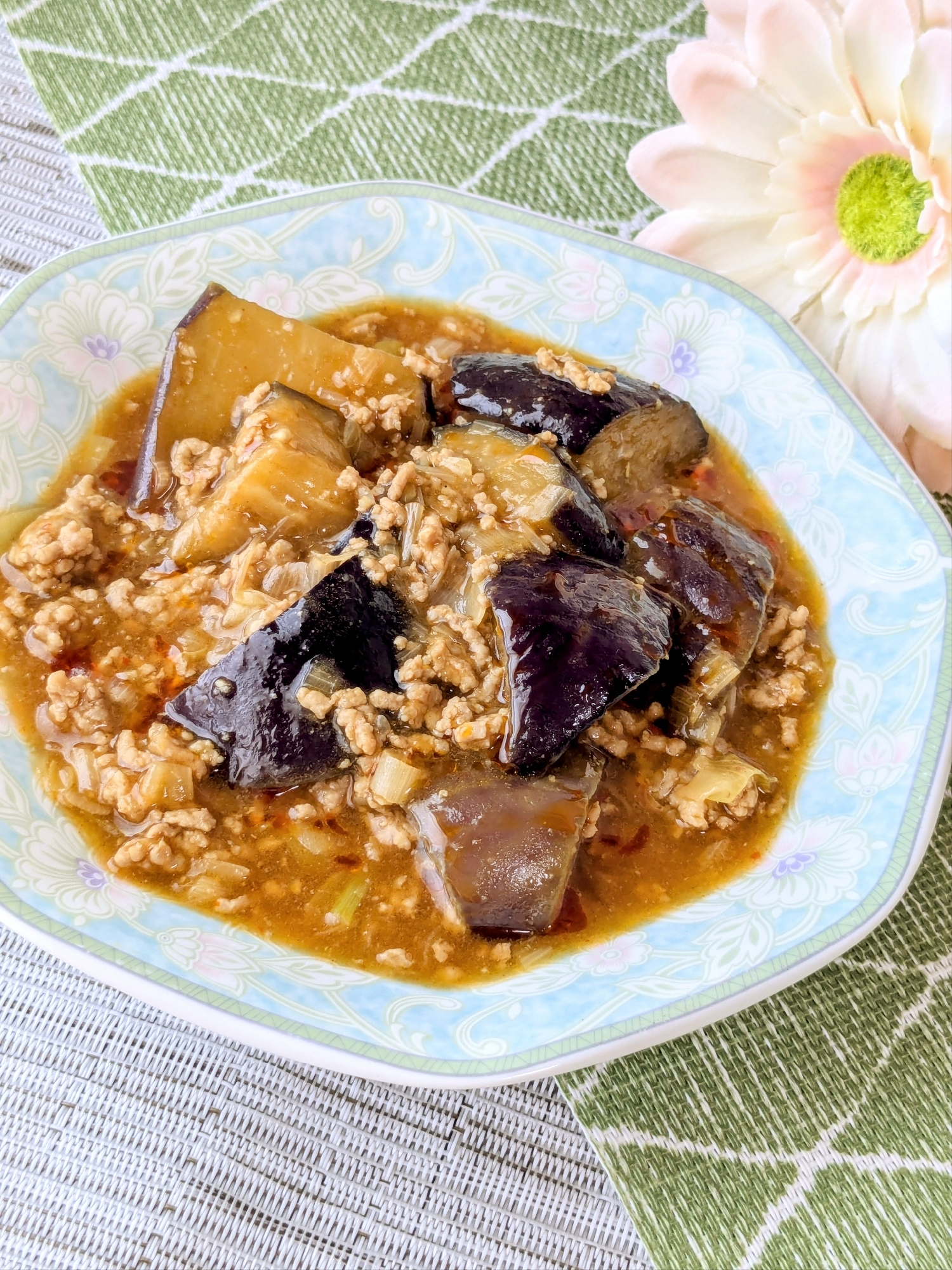 簡単で節約♪〜麻婆なす〜