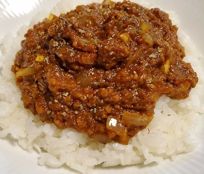 電子レンジで！トマト缶と合挽肉の無水キーマカレー♪