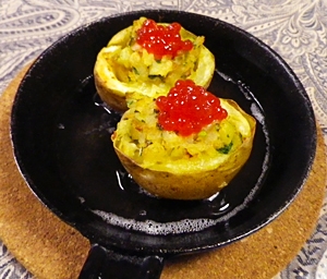 グリルパンで、焼きジャガイモ醤油味筋子のせ