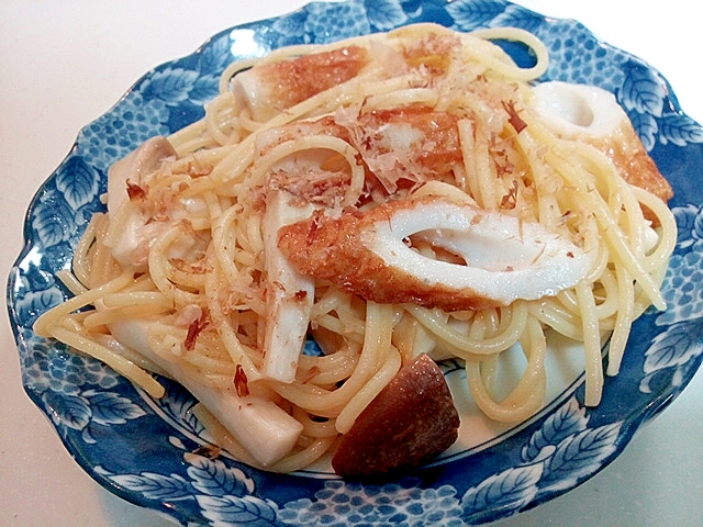 創味シャンタンで　竹輪とエリンギのパスタ