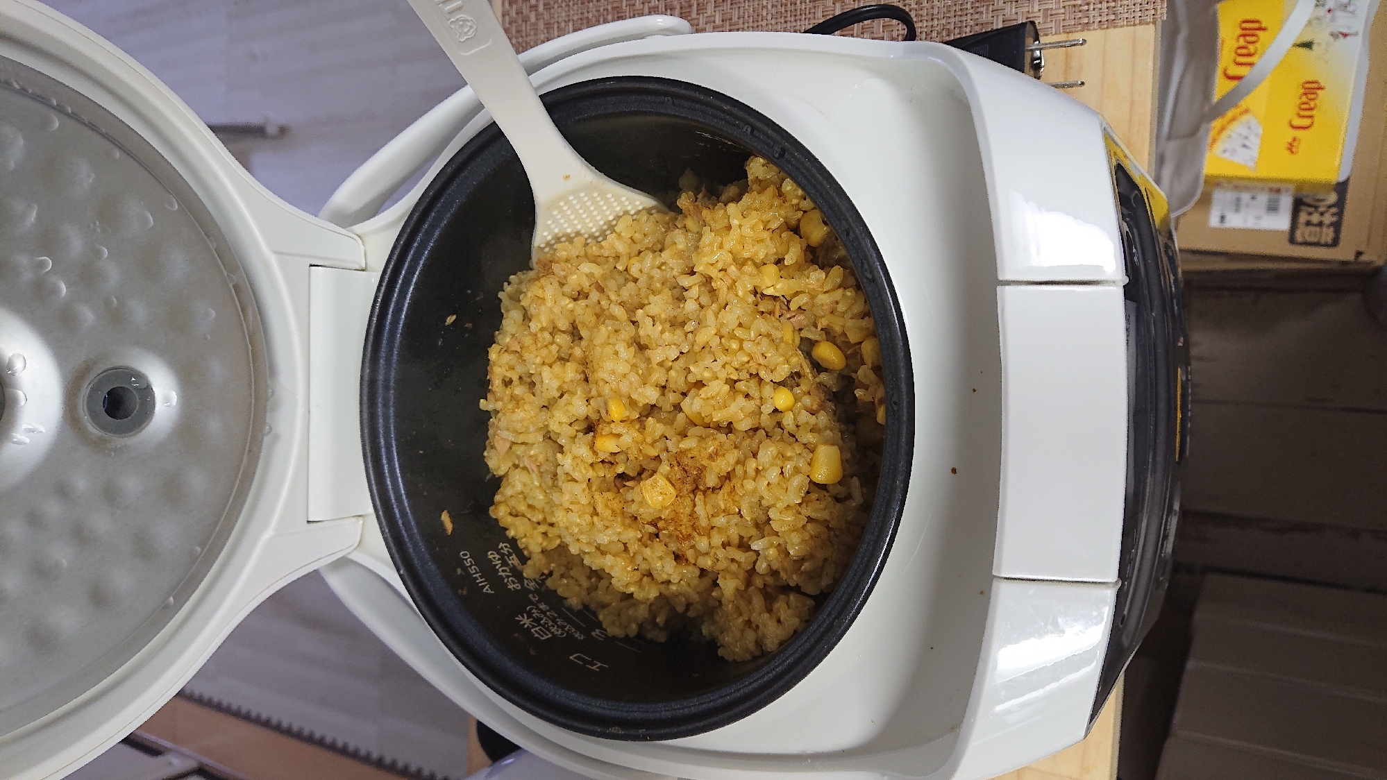 ツナコーン炊き込み玄米、カレー風味