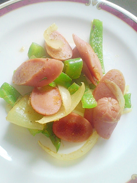 お弁当に♪ウィンナー＆野菜のカレー炒め