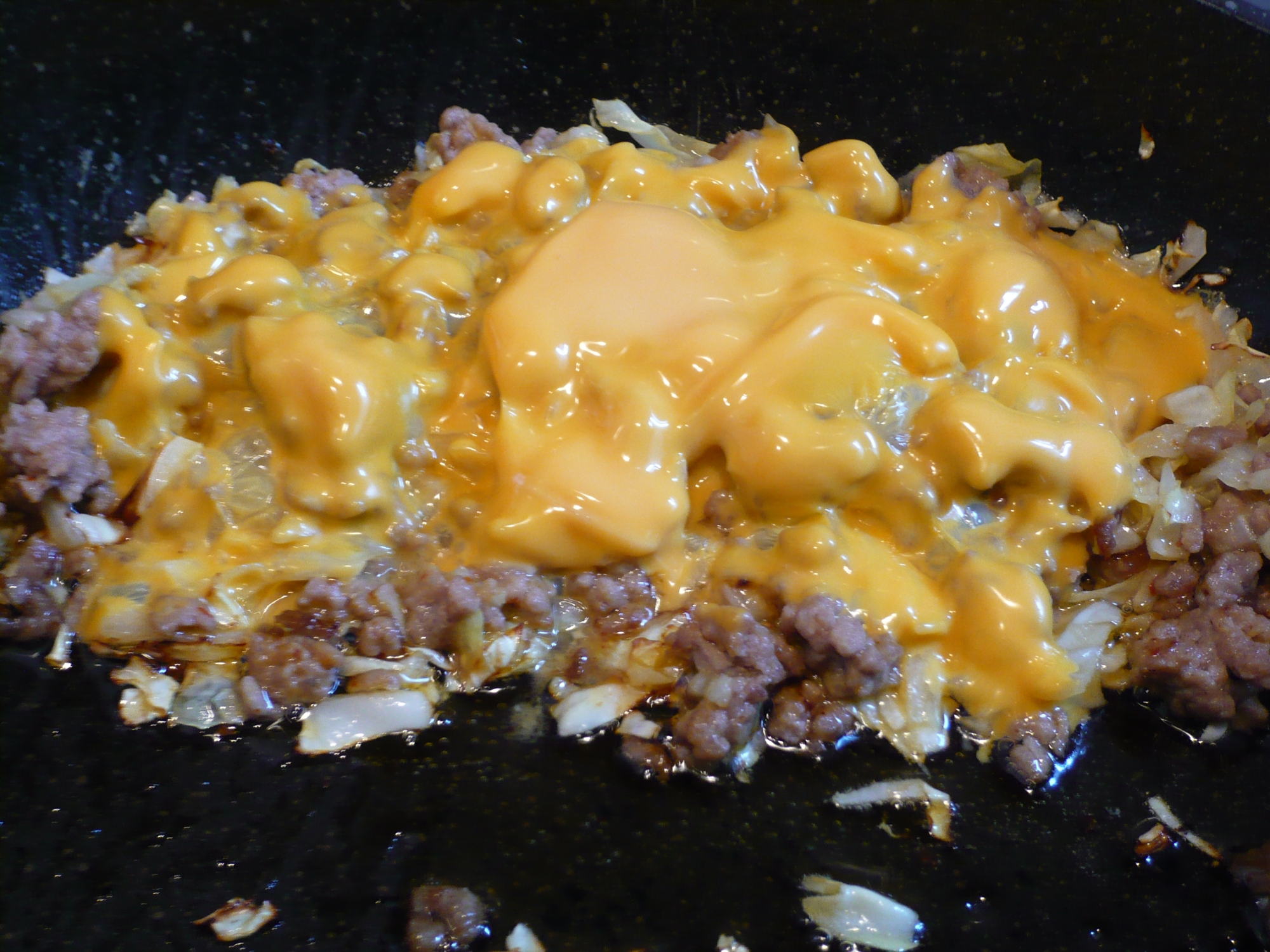 ひき肉キャベツ炒めチーズ乗せ レシピ 作り方 By ヒッキーノンキ 楽天レシピ