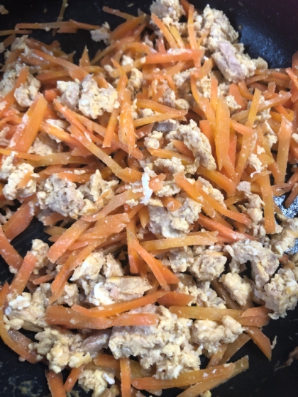 めんつゆで簡単！子供もパクパクにんじんツナ玉炒め♡