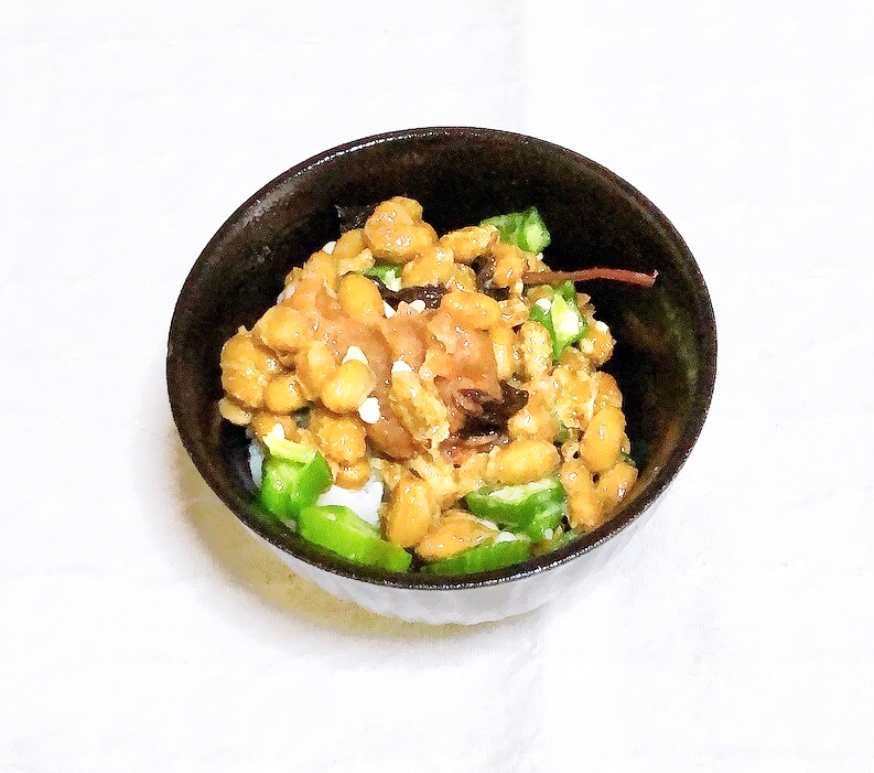 簡単⭐納豆とオクラのネバネバご飯