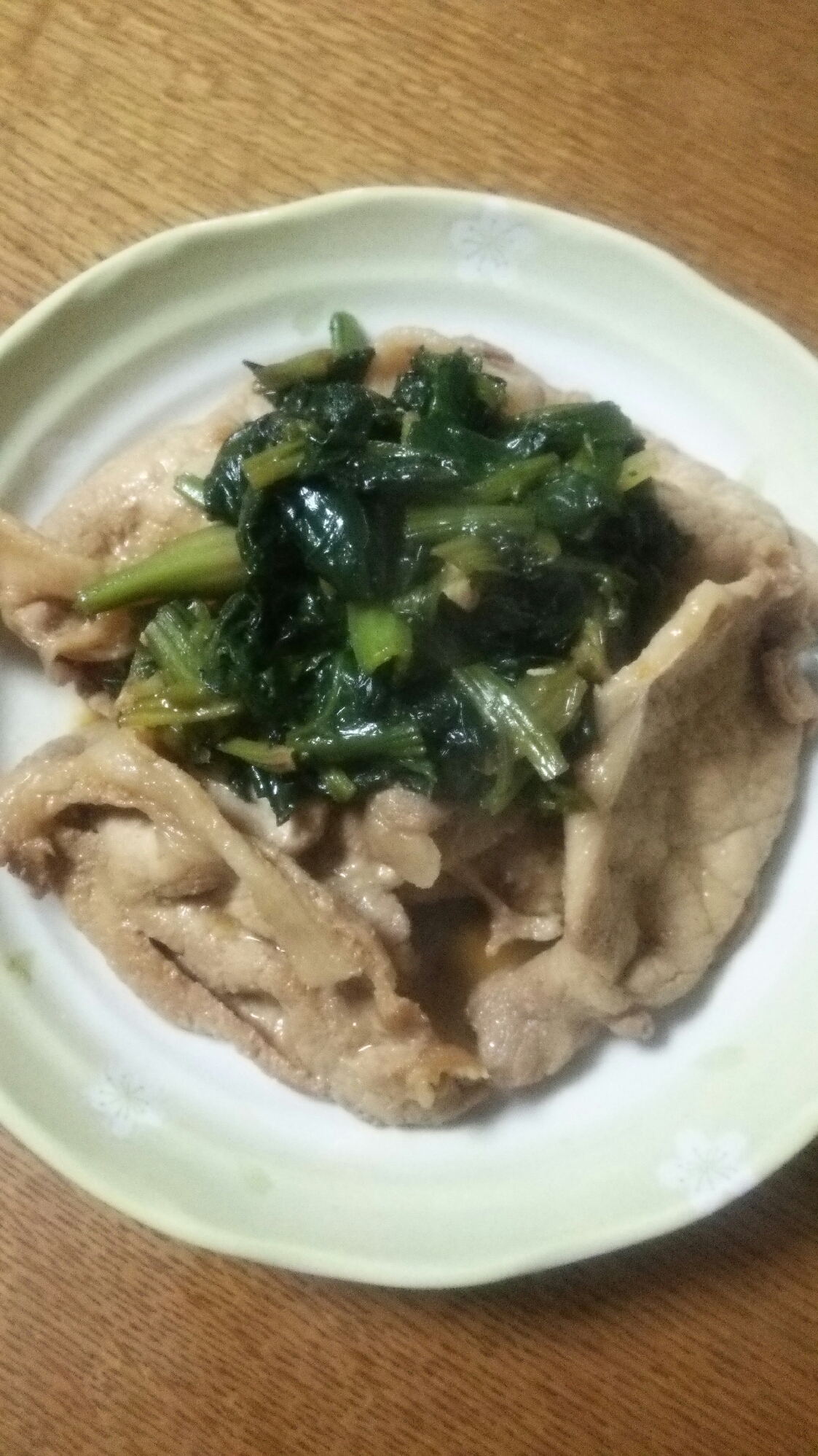 豚肉のしょうが焼きほうれん草添え