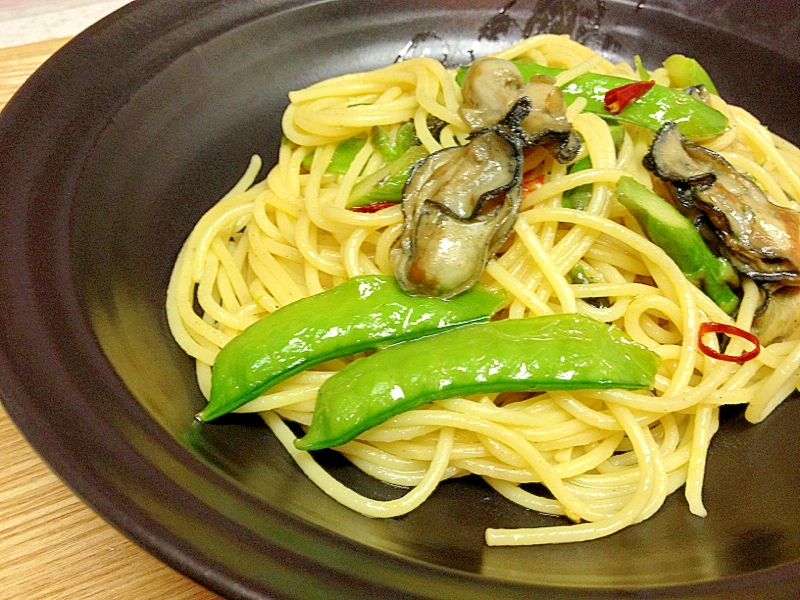 牡蠣とグリーン野菜のペペロンチーノ