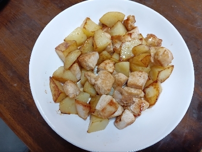 チキンジャーマンポテト
