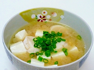 ホタテと豆腐の味噌汁