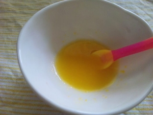 離乳食初期・パプリカと玉ねぎのだし煮