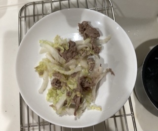 白菜と豚肉の味噌いため