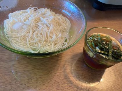 青じそ＆もずくのさっぱりそうめん