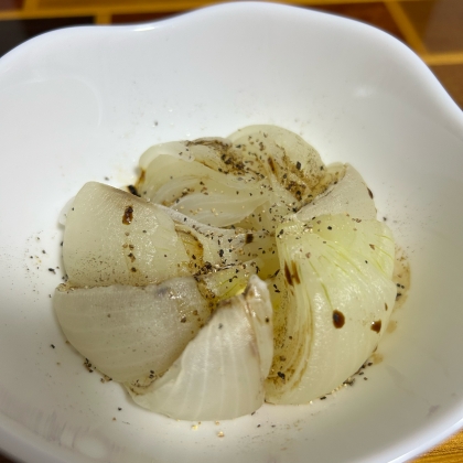 新玉ねぎの丸ごとレンジ蒸し