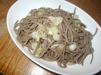 飲んだ後のお夜食に焼き蕎麦、作ってみました