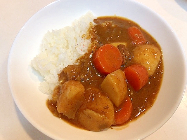 トロトロの中に美味さ凝縮☆里芋のビーフカレー