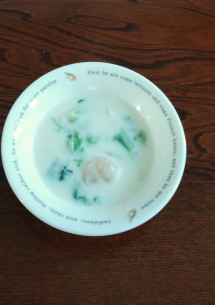 温かい白菜と海老のシチュー