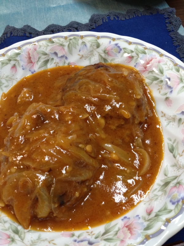 煮込みハンバーグ