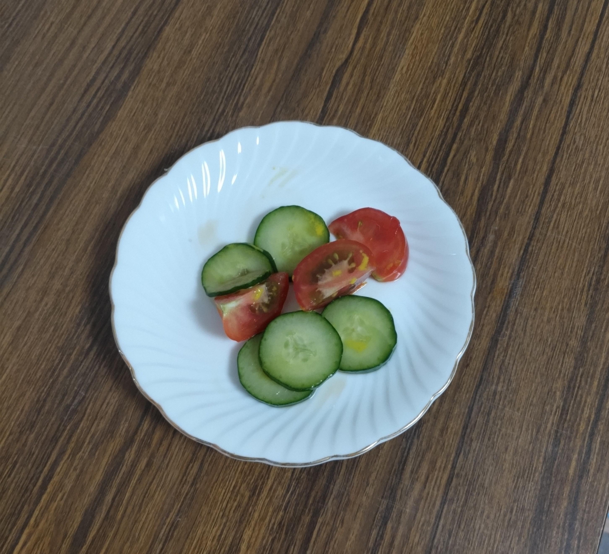 きゅうりとトマトの辛子和え