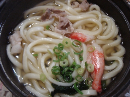 またまた作りました♪
サラダ用のカニカマトッピングお肉は豚肉使用☆
夏こそ温かいものを食べて、お腹の冷えを予防しなくっちゃね♪
長男＆長女が食べた卵無しです。