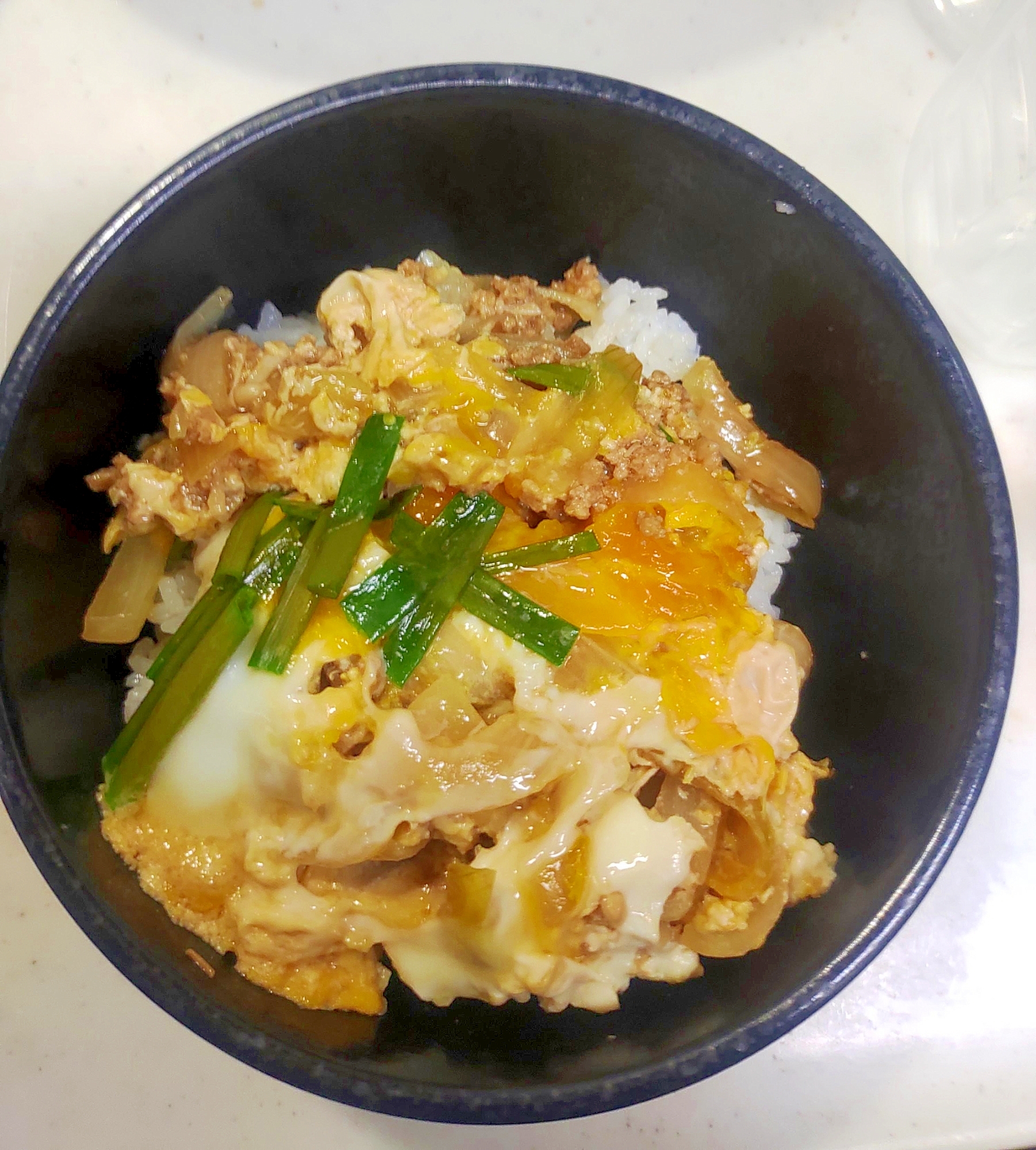 豚ひき肉の玉子丼