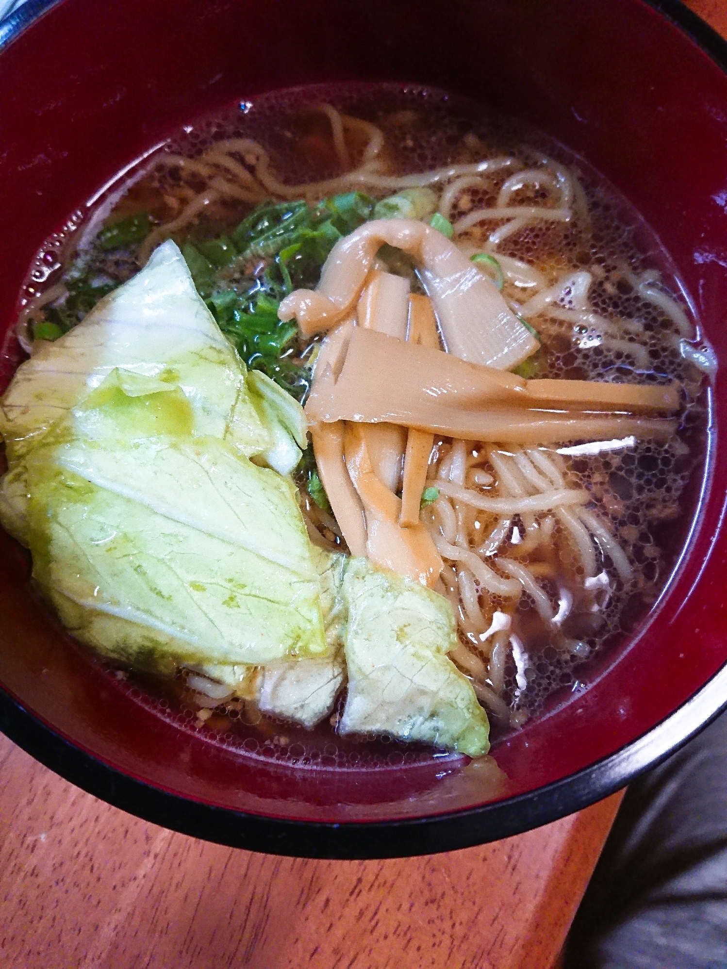 やみつきキャベツで尾道ラーメン