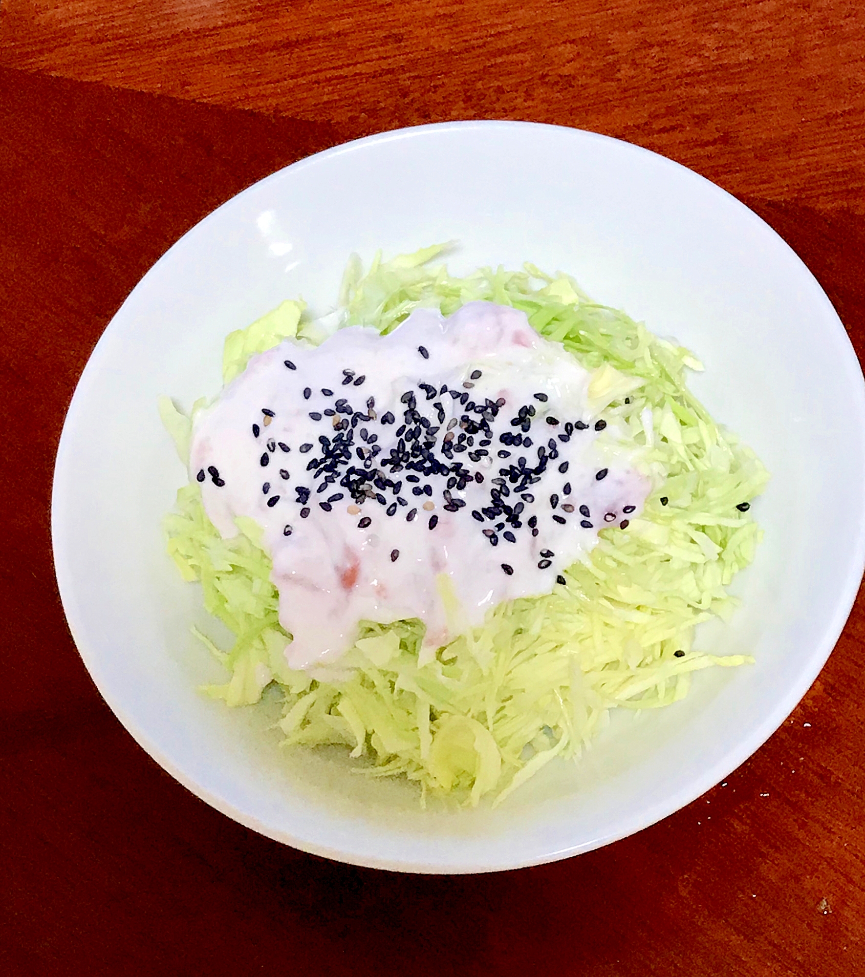 梅ヨーグルトドレッシングのサラダ